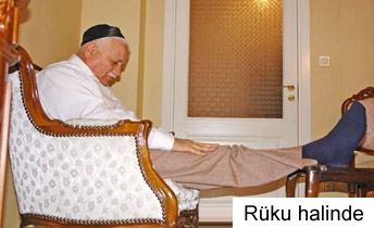 Sandalyede namaz (resimli anlatım)