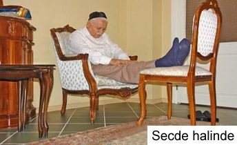 Sandalyede namaz (resimli anlatım)
