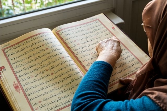 Evde Kuran Okutmak Sevap Mıdır?